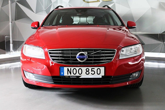 Volvo V70 9 of 26