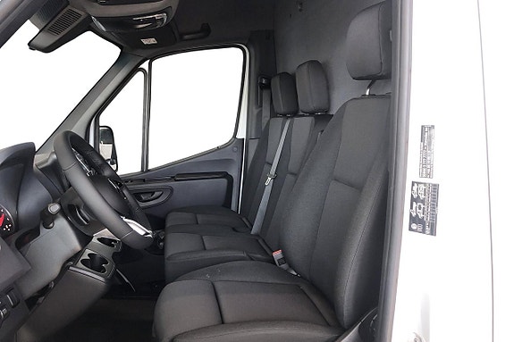 Mercedes-Benz Sprinter 317 9 of 12