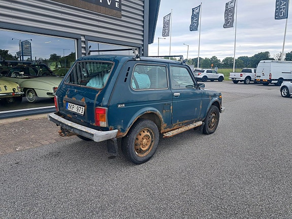 Lada Niva 3 of 5