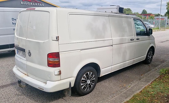 Volkswagen Transporter 3 of 5