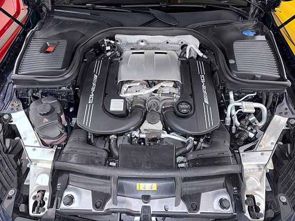 Mercedes-Benz GLC300 de 16 of 19