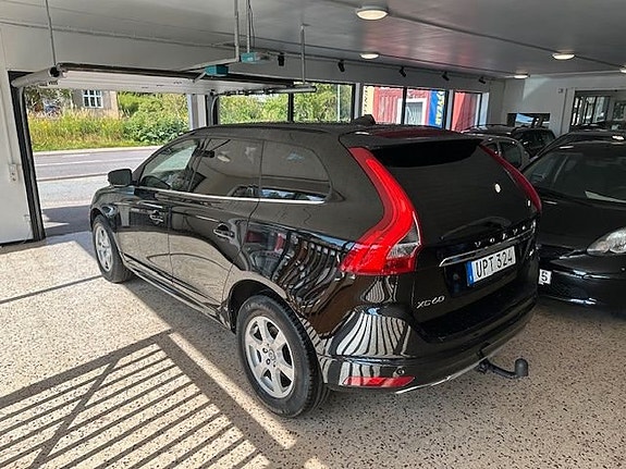 Volvo XC60 7 of 24