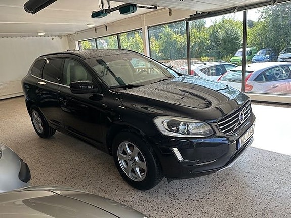 Volvo XC60 4 of 24