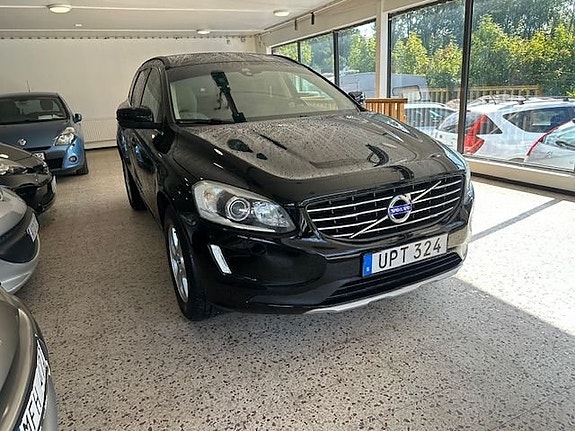 Volvo XC60 3 of 24