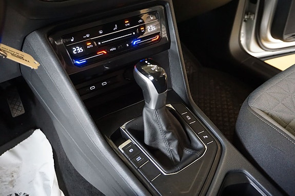 Volkswagen Tiguan 10 of 12