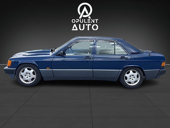 Mercedes-Benz W201 6 of 15