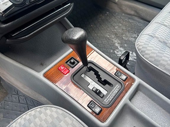 Mercedes-Benz W201 13 of 15