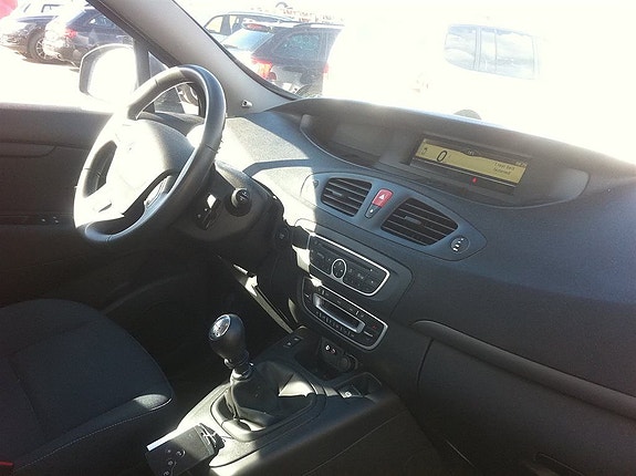 Renault Scenic III 6 of 11