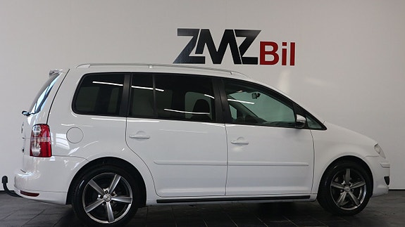 Volkswagen Touran 5 of 5