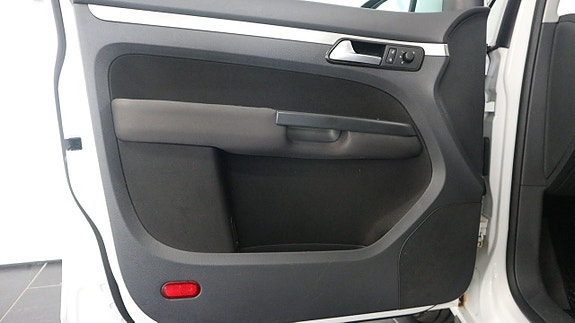 Volkswagen Touran 25 of 26