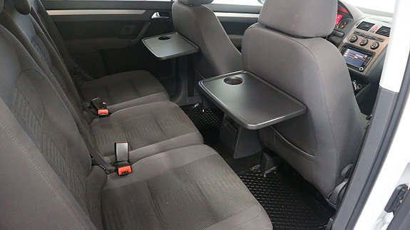 Volkswagen Touran 11 of 26