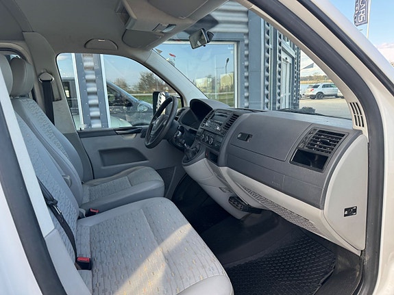 Volkswagen Transporter 8 of 8