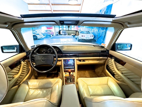 Mercedes-Benz S560 15 of 30