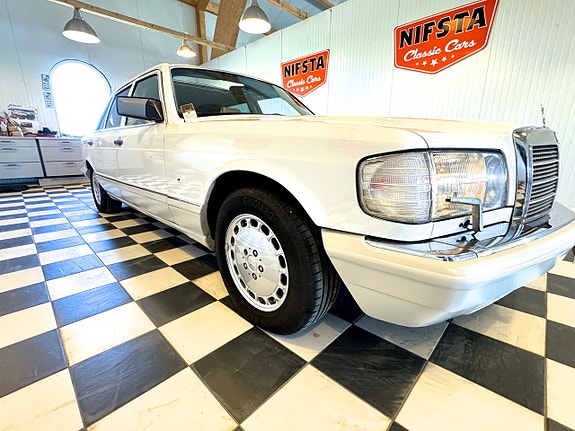 Mercedes-Benz S560 29 of 30
