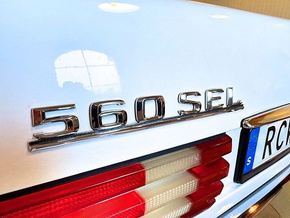 Mercedes-Benz S560 12 of 30