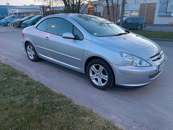 Peugeot 307 CC 8 of 14