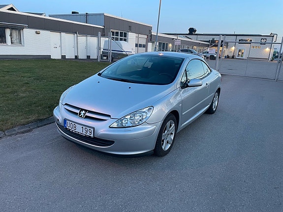 Peugeot 307 CC 3 of 14