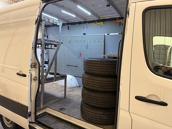Volkswagen Crafter 35 10 of 23