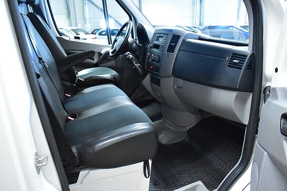 Volkswagen Crafter 35 12 of 23