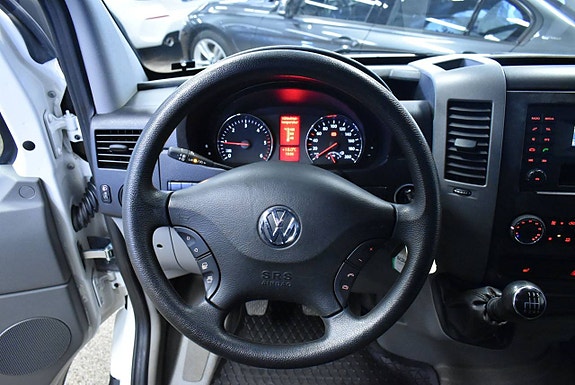 Volkswagen Crafter 35 13 of 23