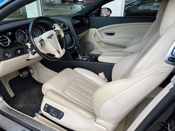 Bentley Continental GT 4 of 5