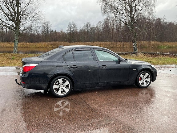 BMW 525 3 of 5