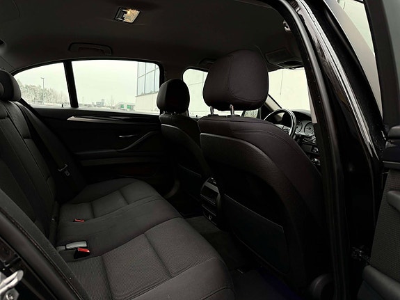 BMW 520 12 of 17
