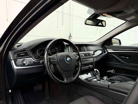 BMW 520 8 of 17
