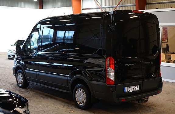 Ford Transit 3 of 5