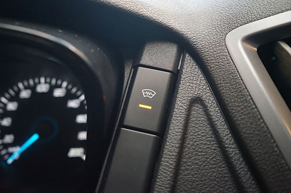 Ford Transit 10 of 12