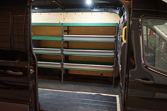 Ford Transit 6 of 12