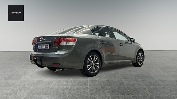 Toyota Avensis 5 of 5