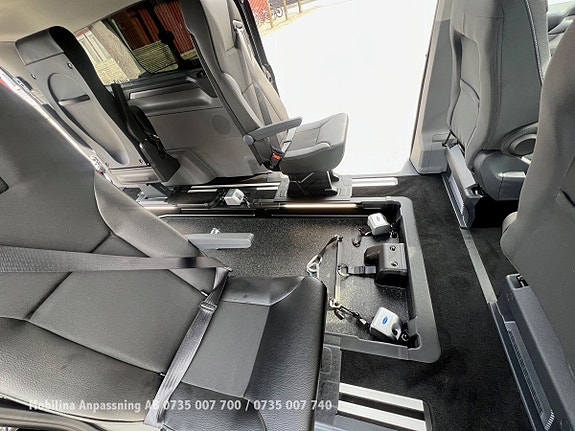 Ford Custom Tourneo 29 of 30