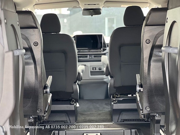 Ford Custom Tourneo 8 of 30