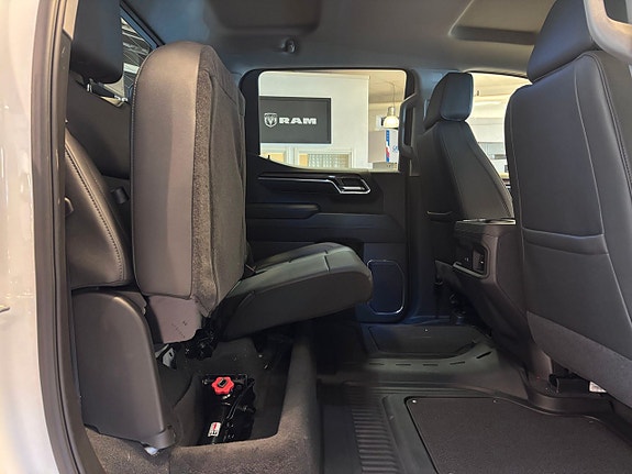 Chevrolet Silverado 1500 11 of 29