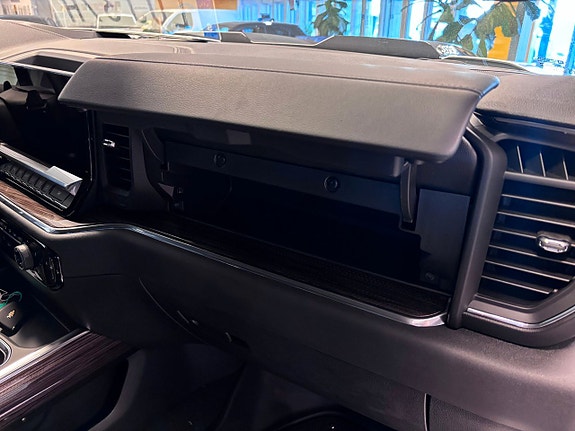Chevrolet Silverado 1500 15 of 29