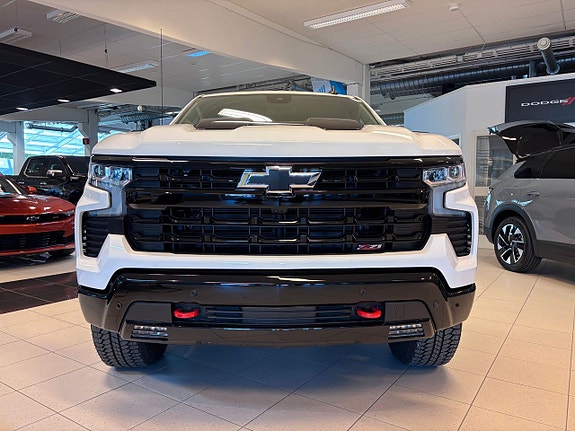 Chevrolet Silverado 1500 5 of 5