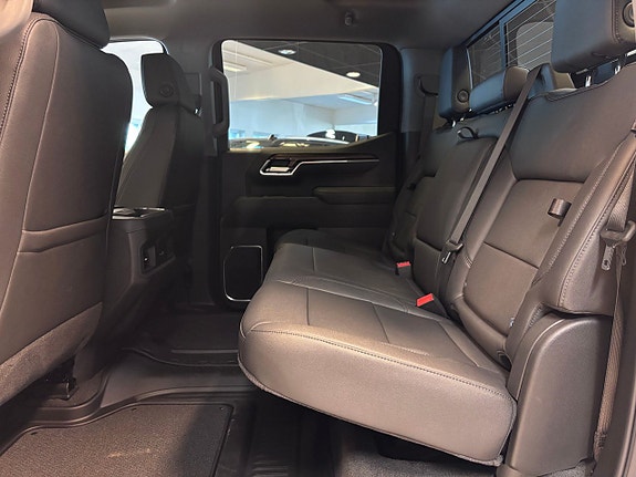 Chevrolet Silverado 1500 9 of 29
