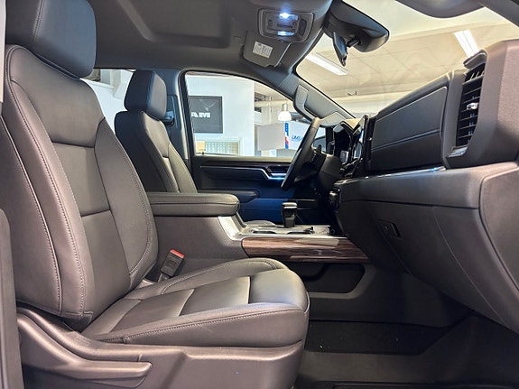 Chevrolet Silverado 1500 14 of 29