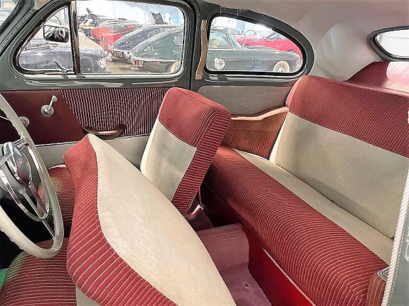 Volvo PV444 7 of 16