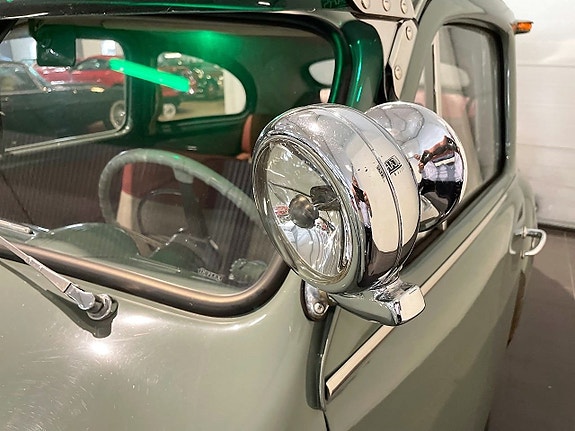 Volvo PV444 9 of 16