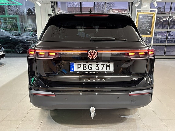 Volkswagen Tiguan 6 of 23