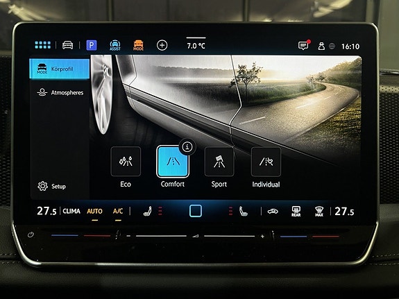 Volkswagen Tiguan 18 of 23