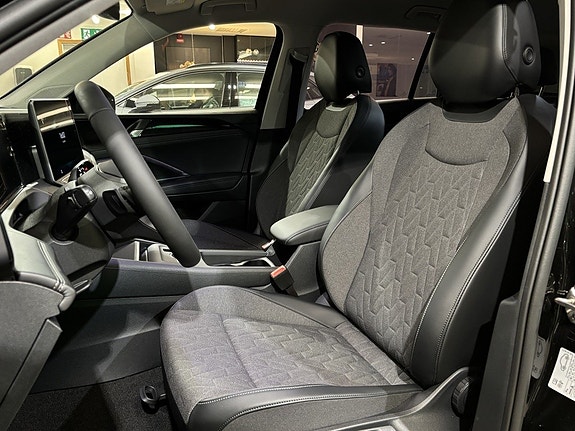 Volkswagen Tiguan 9 of 23