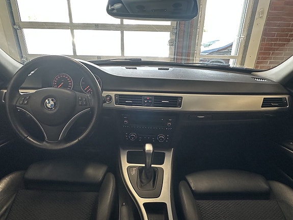 BMW 320 18 of 19