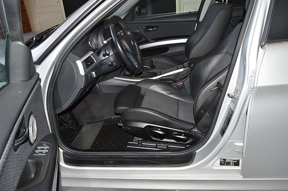 BMW 320 14 of 19