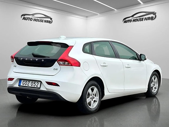 Volvo V40 9 of 21