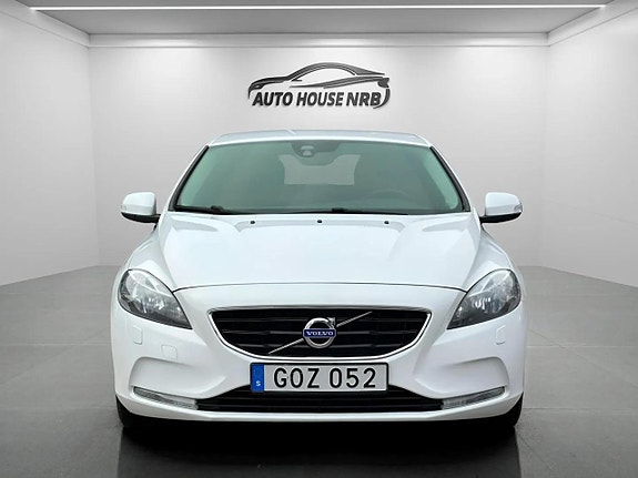 Volvo V40 5 of 21