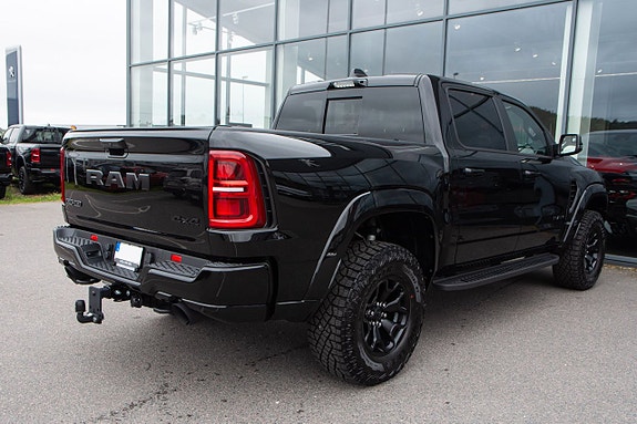 Dodge RAM 1500 5 of 5