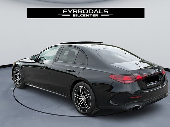 Mercedes-Benz E220 d 3 of 5